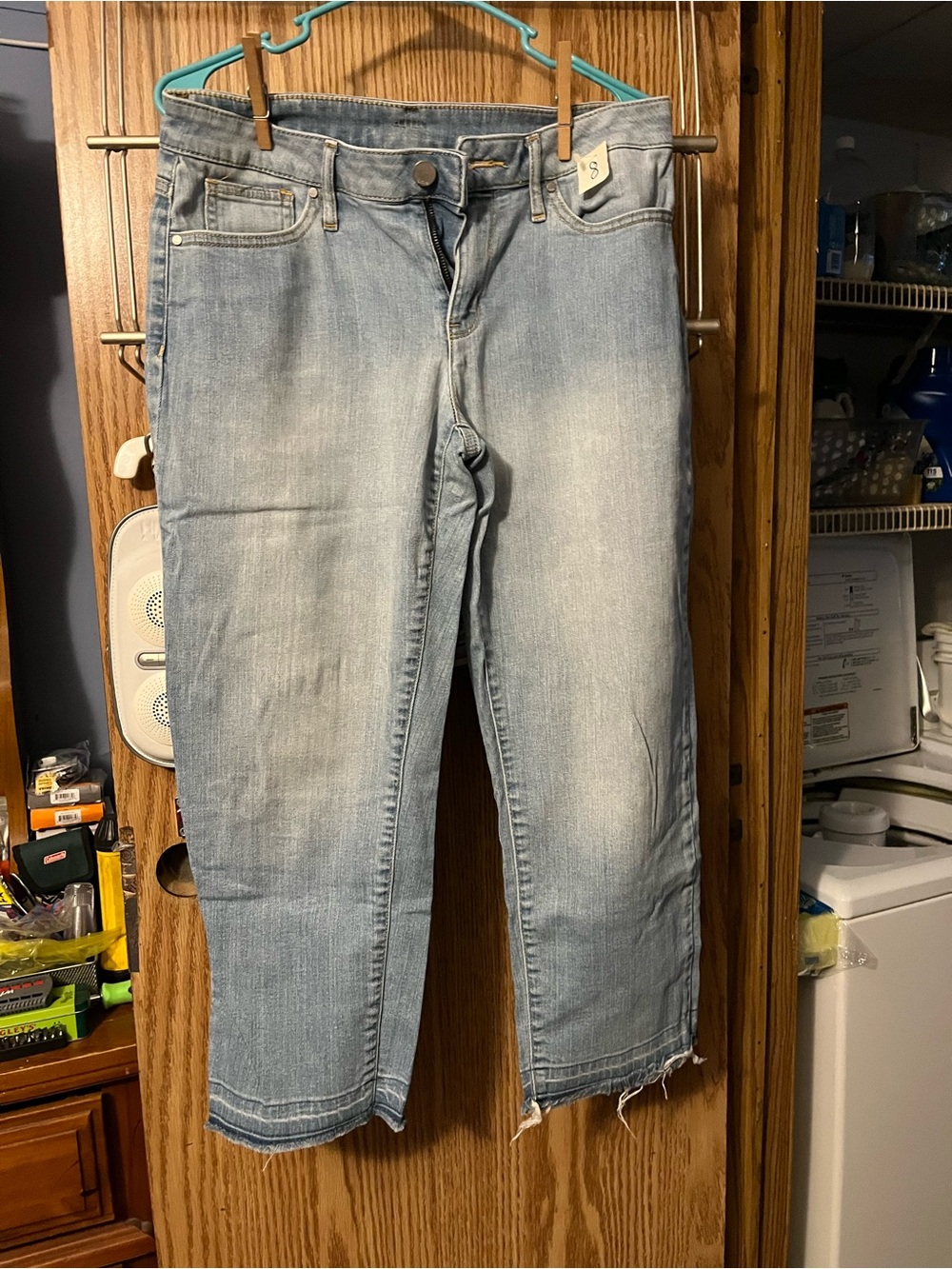 a.n.a Light Wash Cropped Straight-Leg Jeans